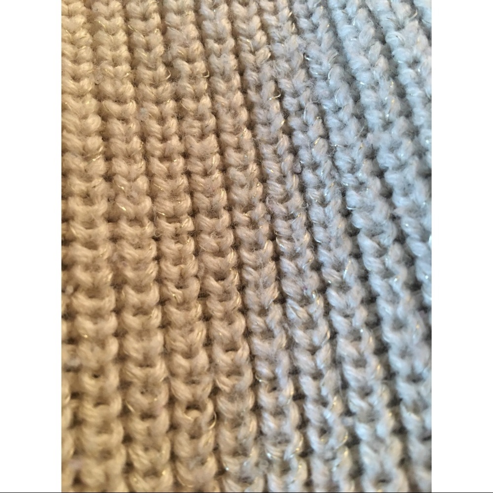Sweater - Picture 2 of 7